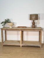 Consola Beaumont