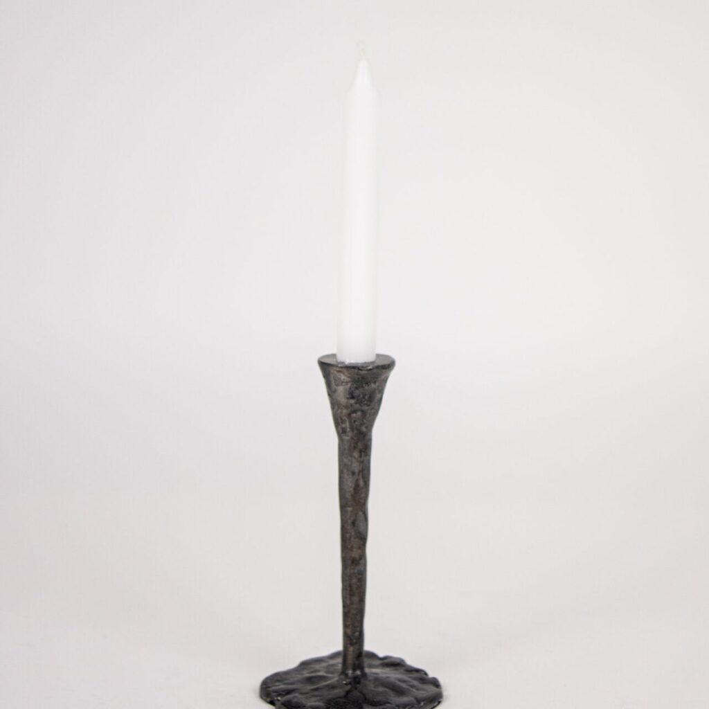 OLS010135-01-sq Candelabro Martilleado Pequeño - Imagen 1