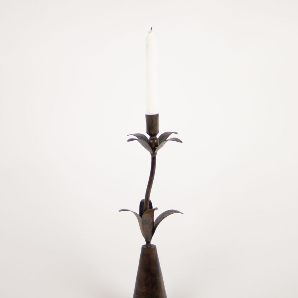 OLS014814-01-sq Candelabro Metal Flor Pequeño - Imagen 1