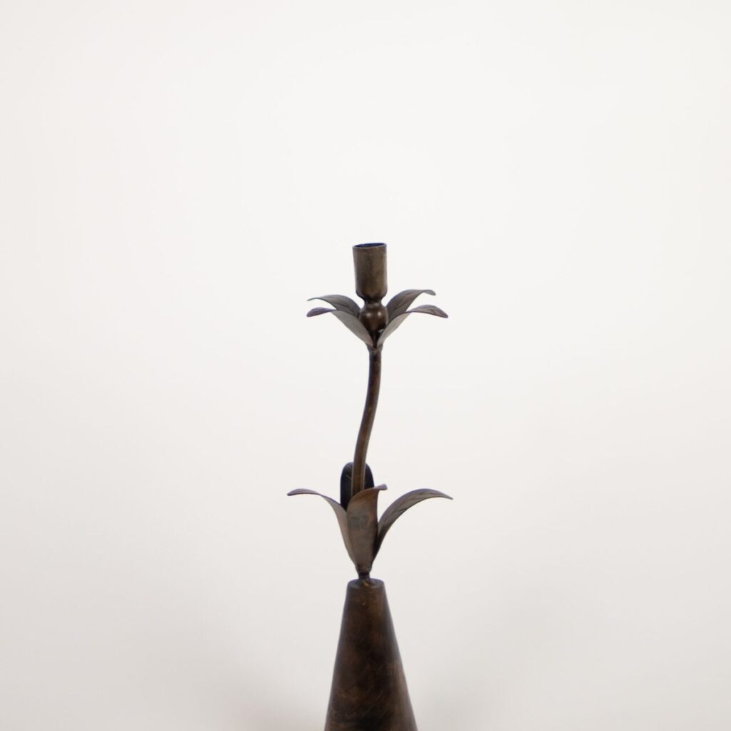 OLS014914-01-sq Candelabro Metal Flor - Imagen 1